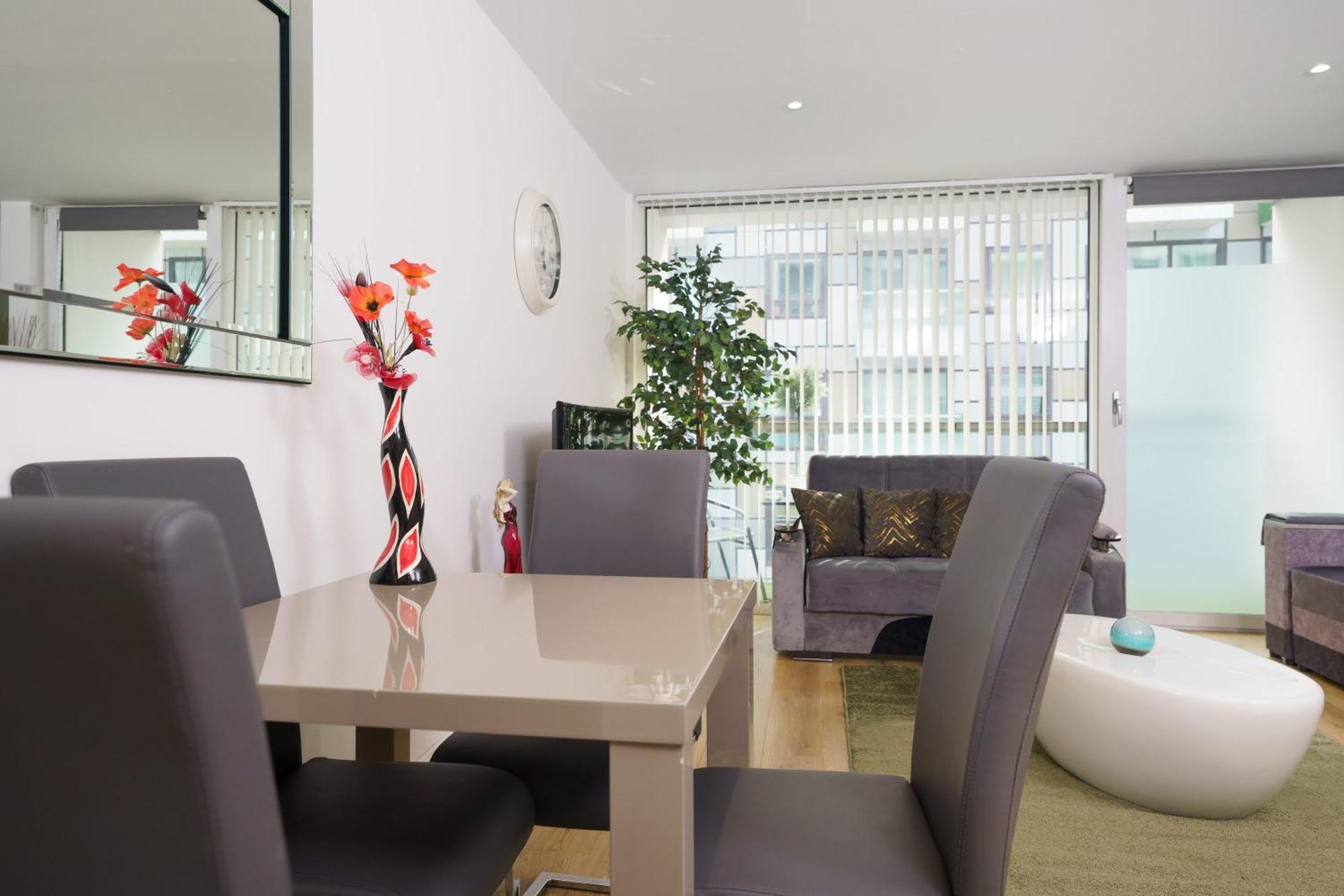 Cobalt Point, South Quay Apartment London Ngoại thất bức ảnh